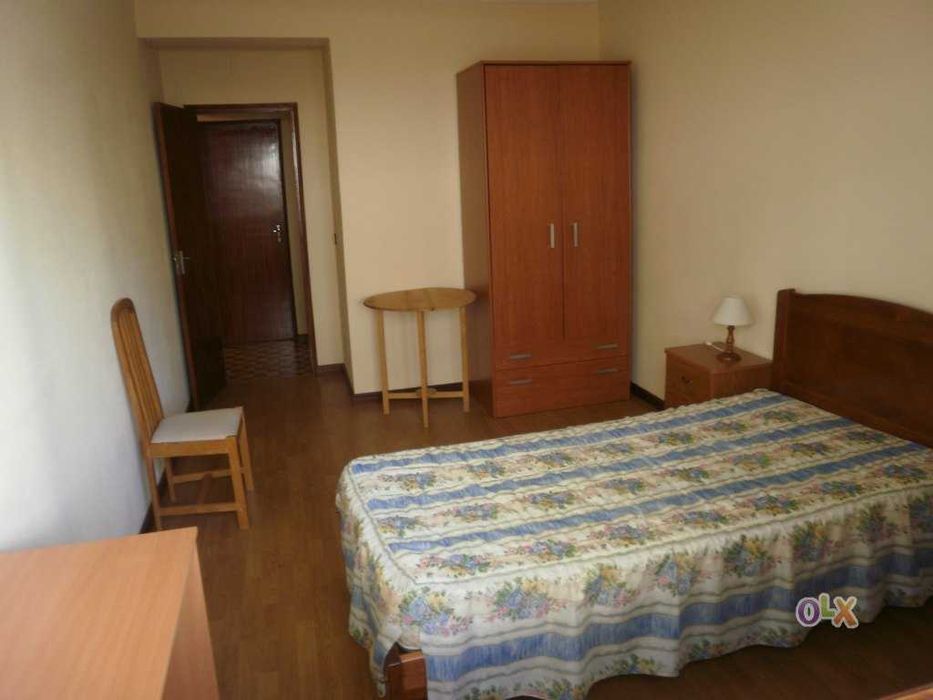 Alugam-se quartos a 3 minutos a pé da ESS e IPB