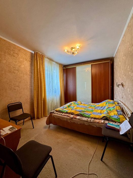 Продам дуже гарний будинок. Біля лівого берегу.