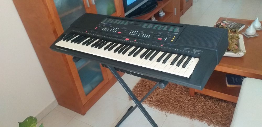 Órgão  yamaha  psr 400