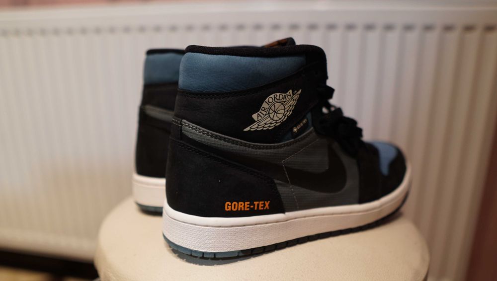 Кросівки Air Jordan 1 Element Gore-Tex Black/Sky J Light Olive