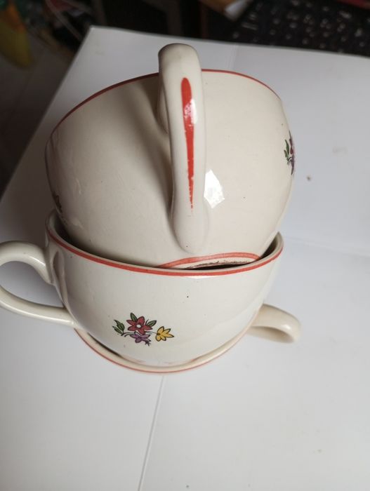 Chávenas de porcelana antiga , da Fábrica Cesol (Coimbra)
