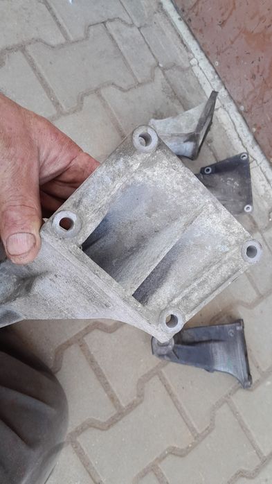 Łapa silnika lewa bmw e46 M52tu M54