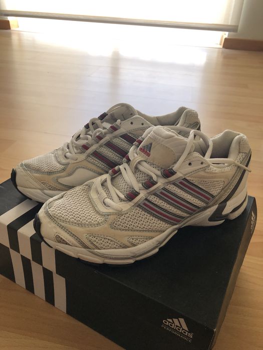 Tenis Adidas n°39 1/3