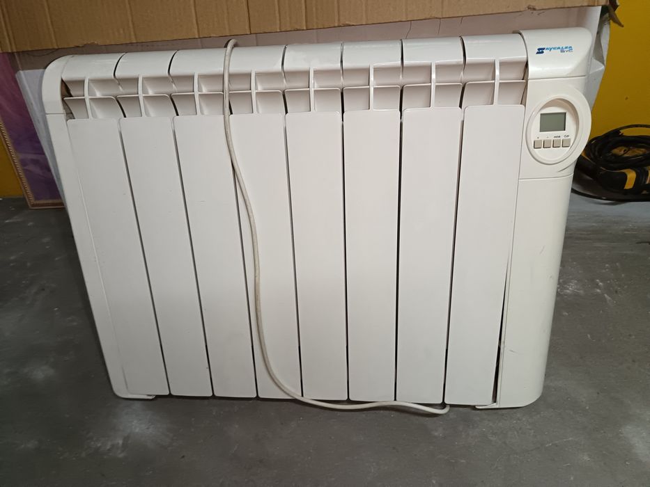 Aquecedor/Emissor térmico elétrico