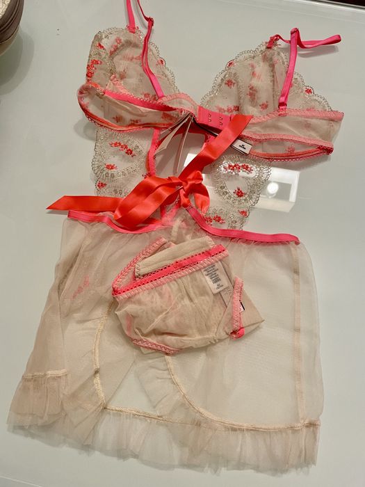 Piękna haleczka od Victoria’s Secret M