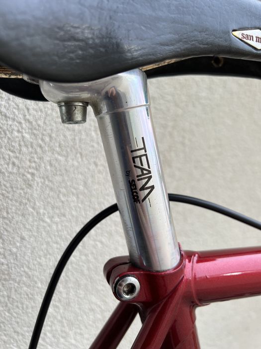 Bicicleta estrada/ ciclismo marca Courtois