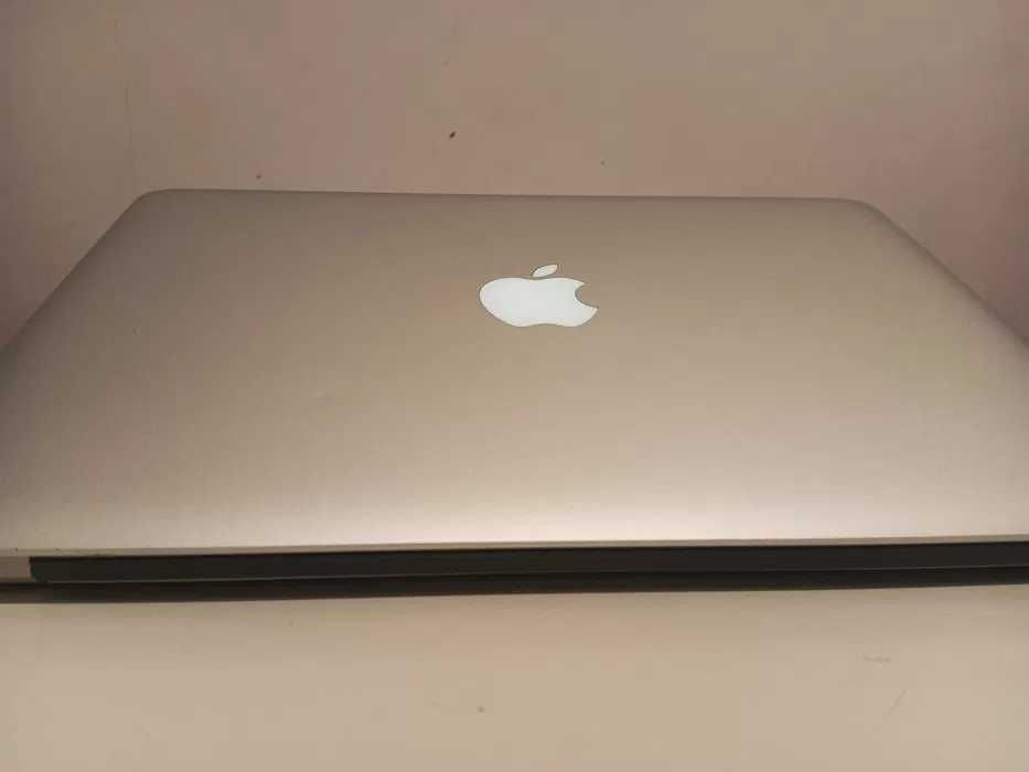 MacBook Pro 16 GB RAM 512 GB Intel Core i7 Retina 13 cali