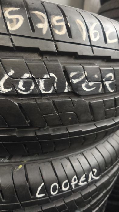 Pneus 215/75/16C