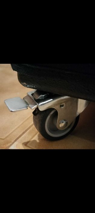 Sistema som triflex HK Power Works amplificado.