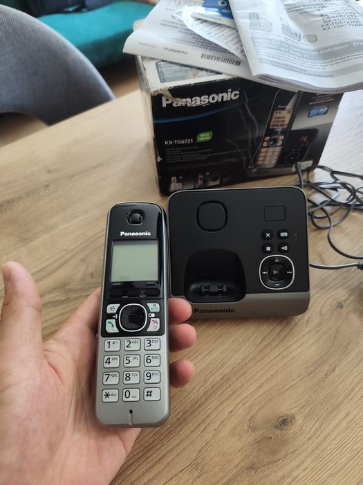 Telefon stacjonarny Panasonic KX-TG6721