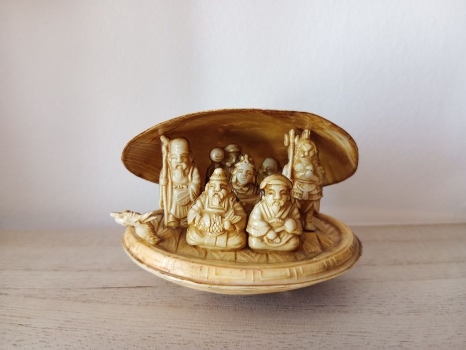 Peça antiga 40s Concha 7 Deuses da Sorte