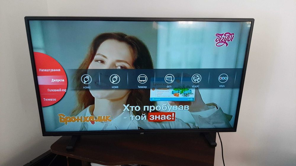 Телевізор Samsung  LE37R72BX/XEH