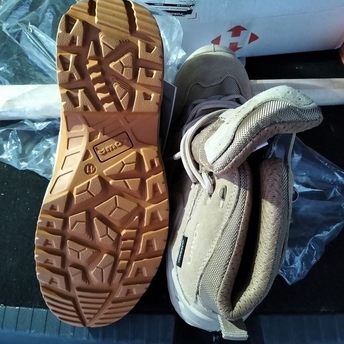 Продам тактичні  зимові Lowa 41р.