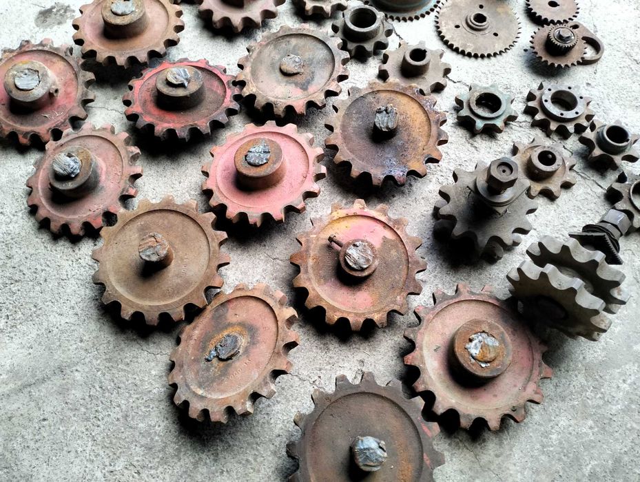 Звёздочка шаг 12,7 / 38. Зубов 7,9,11,12,13,16,25,40. Бу. Состояние хо