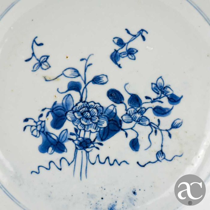 Prato porcelana China, Dinastia Qing, Período Qianlong, séc. XVIII n3