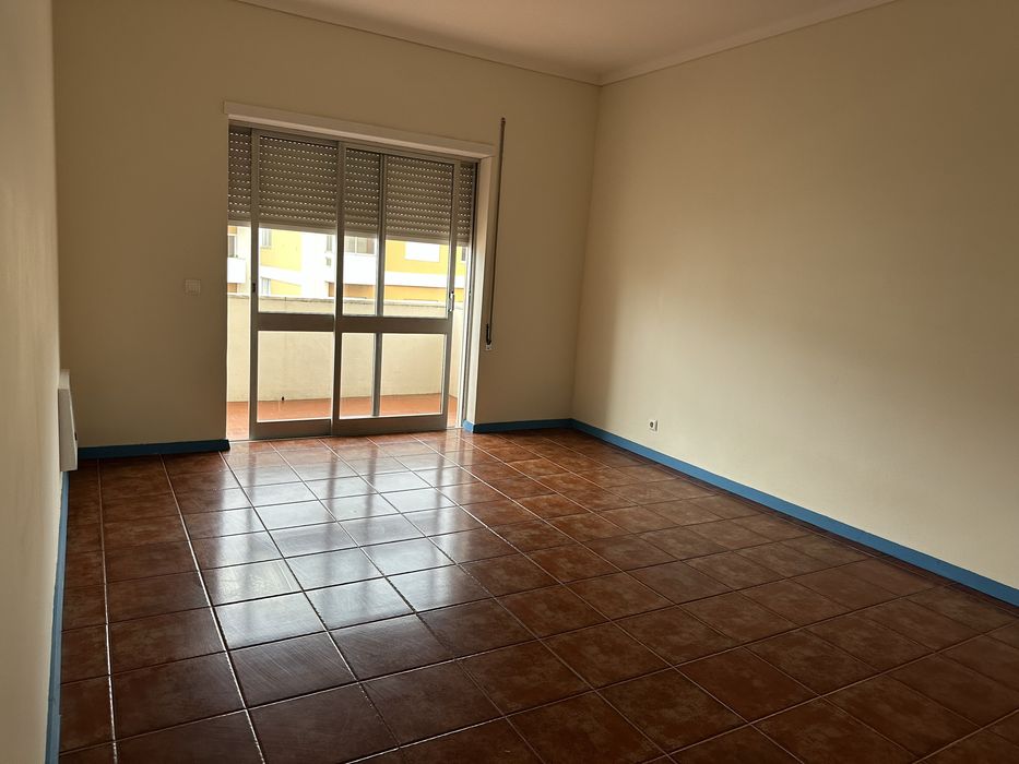 Arrendo Apartamento T2, Abelheira, Viana do Castelo