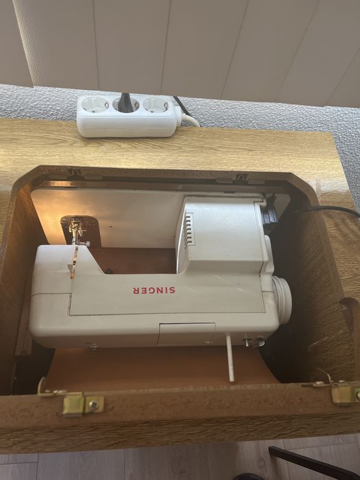 Maquina de costura singer com movel