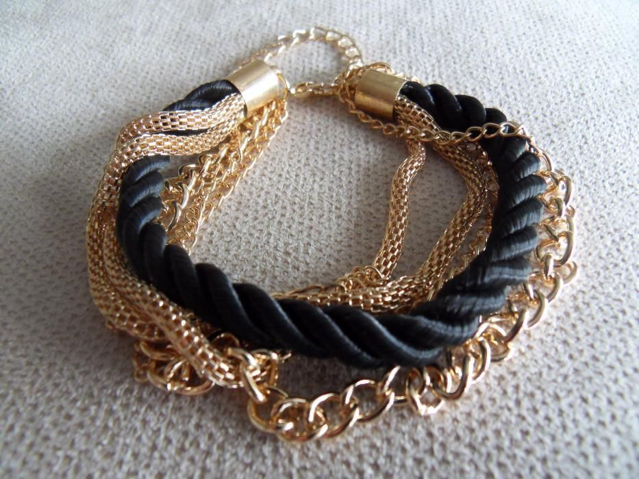 Bransoletka z łańcuszkami SZNUR biały