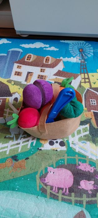 Warzywa materiałowe do krojenia Playtive