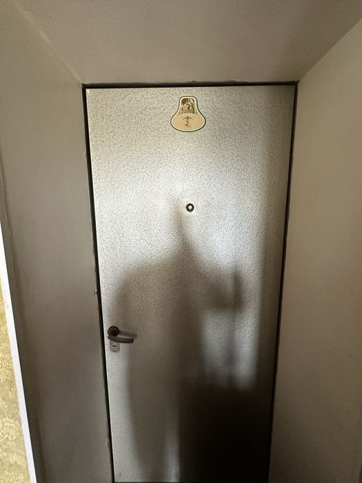 Продам коммуну 14м2 в центре