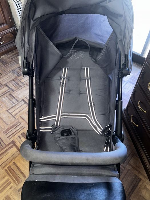 Carrinho bebe usado poucas vezes