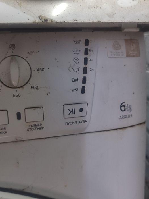 Продам по запчастям стиральную машину Ariston Hotpoint 6