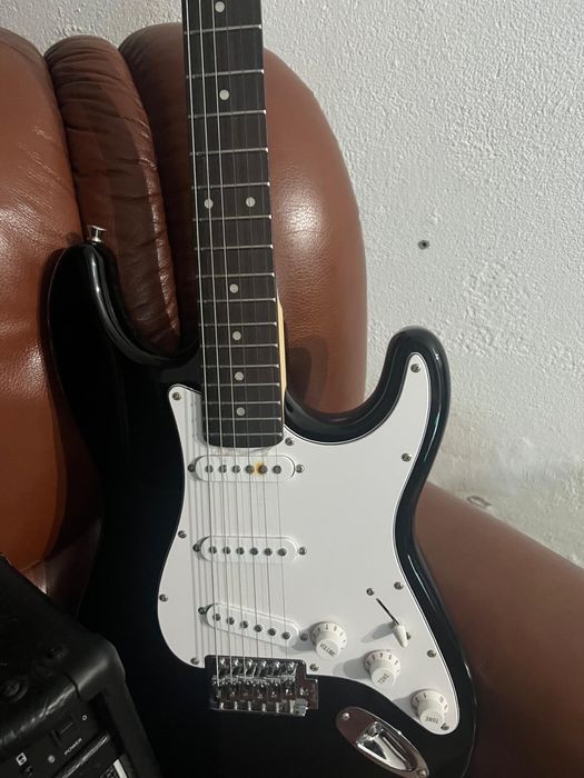 Harley Benton ST-20 CA Standard Serie Bundle