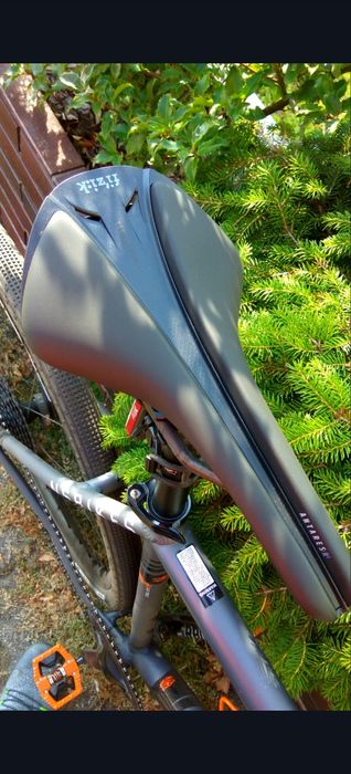 Siodełko Fizik Antares Versus Evo R1 Large 152mm 173g