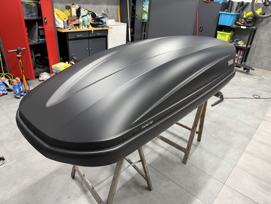 Bagażnik dachowy Box Thule Pacific 780