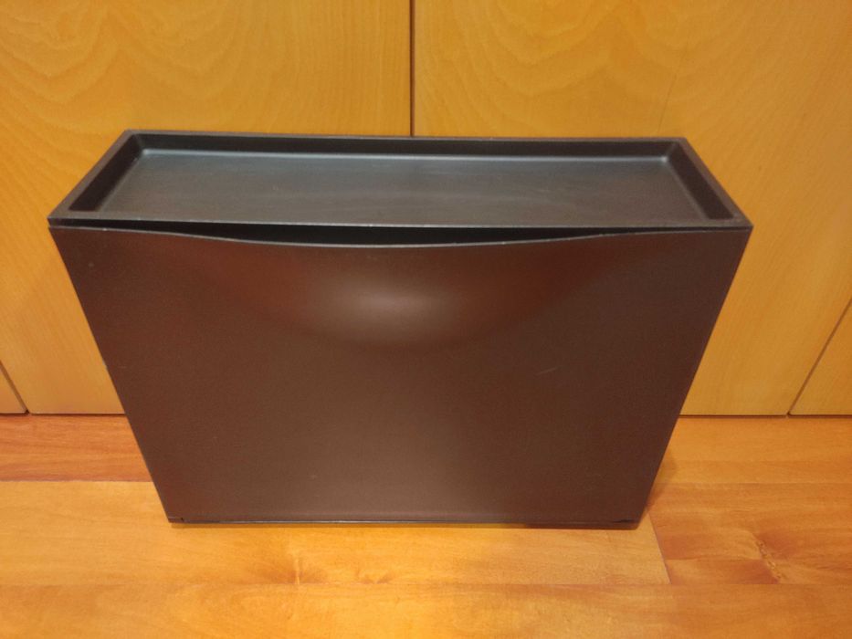 Sapateira IKEA Trones de plástico preto