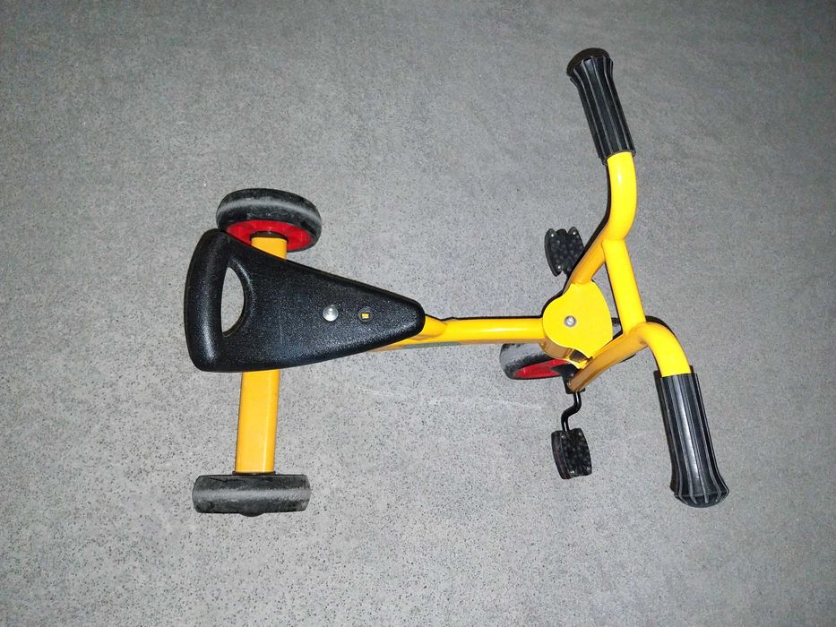 Triciclo criança