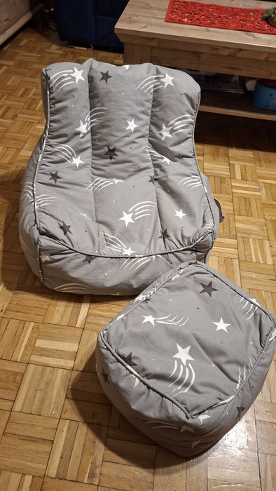 Pufa dla dzieci z podnóżkiem