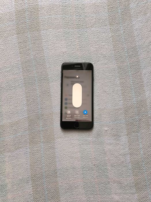 Apple iPhone SE 2 покоління на 64 GB