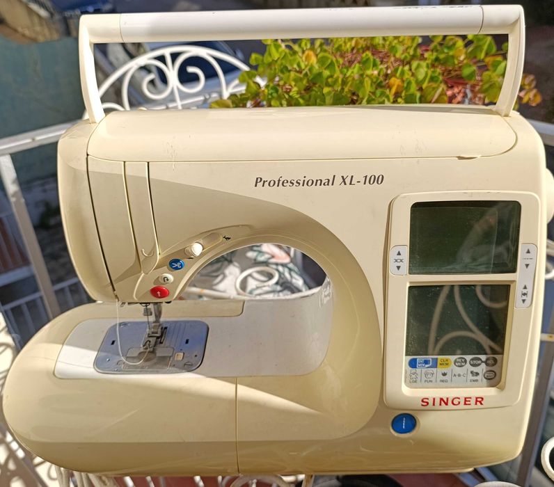 Máquina de costura Singer Quantum XL-100