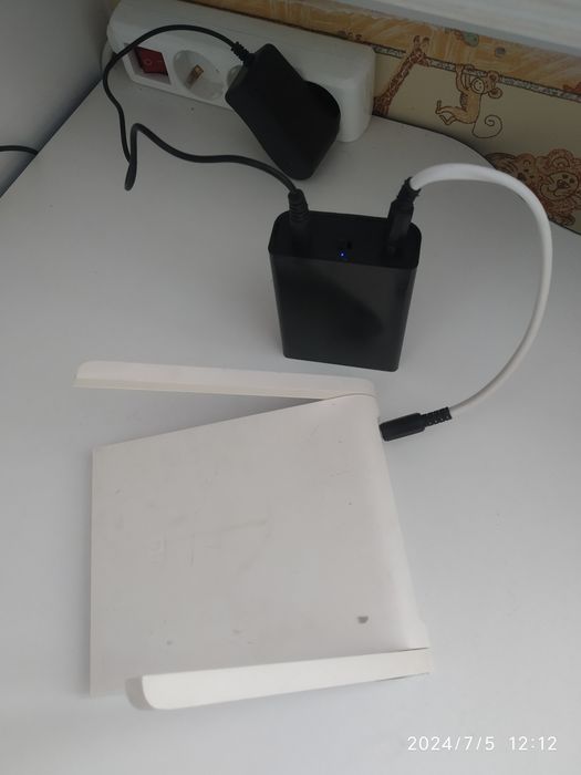 Безперебійник 12в  (для роутера, камери, rgb, led) UPS, ДБЖ, ИБП