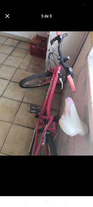 Bicicleta menina