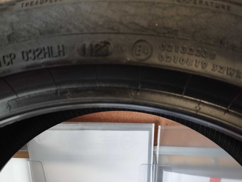 Komplet opon letnich Continental 215/50 R18