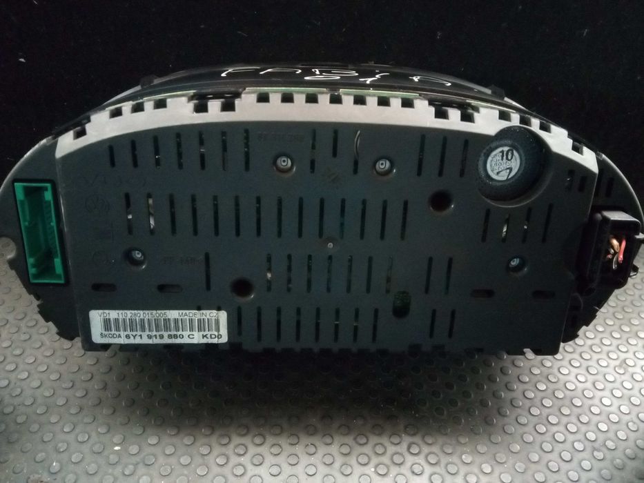 Quadrante / painel de instrumentos SKODA Fabia I Hatchback (6Y2)