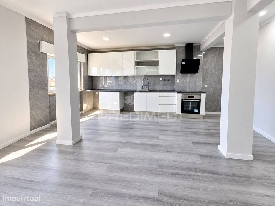 Apartamento t2 renovado Setubal