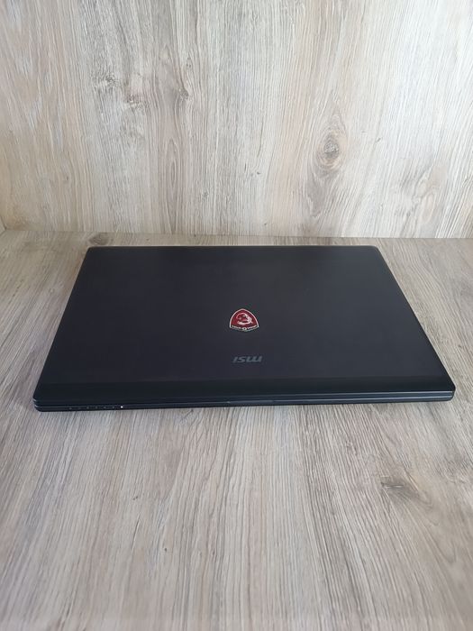 Игровой ноутбук MSI 17.3" i7 16GB SSD 128GB + HDD 500 Nvidia RGB FHD