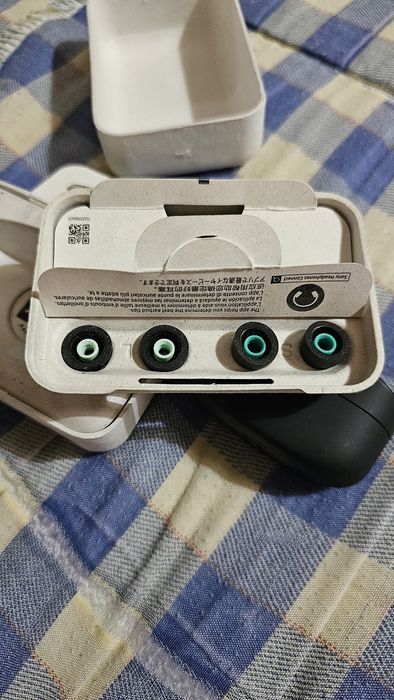 Vendo auriculares Sony WF 1000XM4