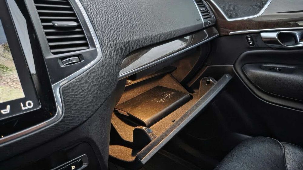 Volvo XC90 T6 Momentum      2019