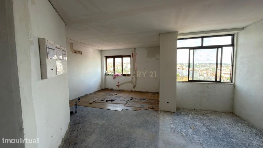 Apartamento T2 totalmente Remodelado