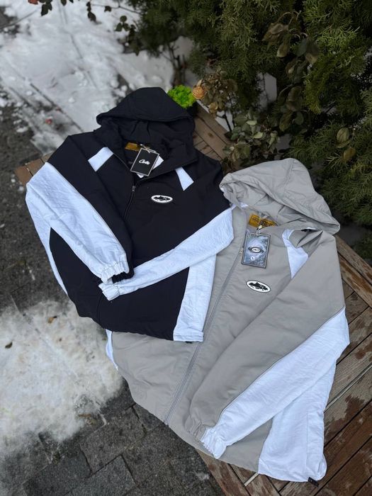 Чоловіча вітрівка Corteiz чорна/сіра нейлонова водонепроникна