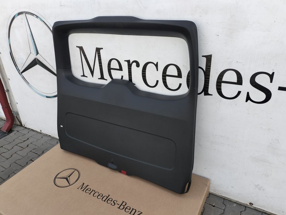 Обшивка задньої дверки- ляди Віто 447 Ве-класс Пластик Карта ляди Vito