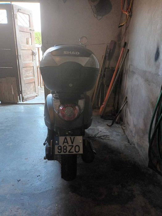 Scooter Zahara 125cc..Praticamente Nova. 1800 euros