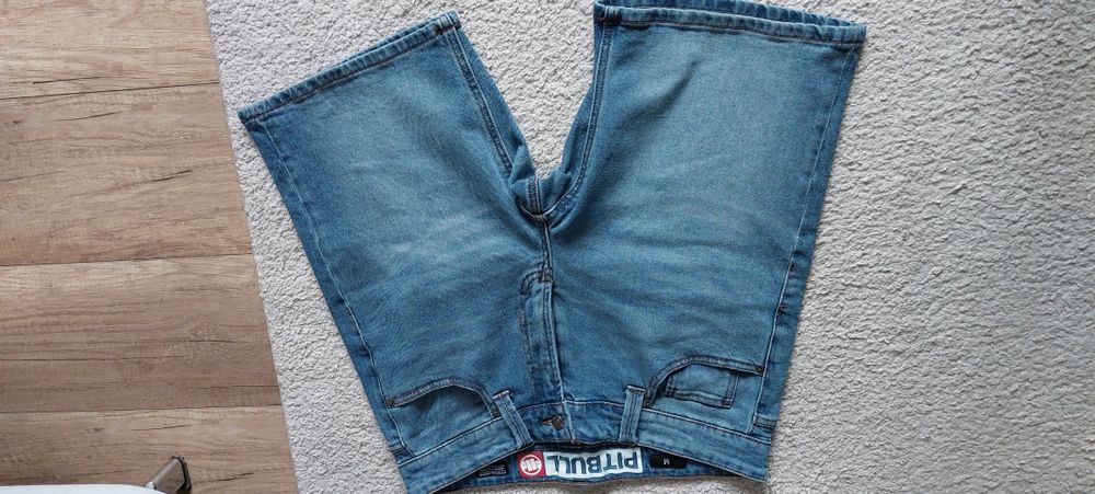 Krótkie spodenki jeansowe PITBULL