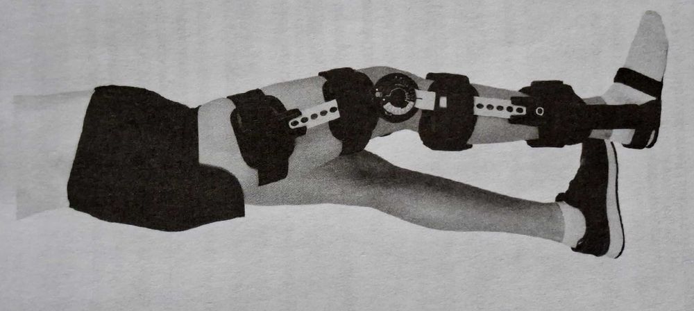 Orteza na całą nogę, mam dwie nowe.