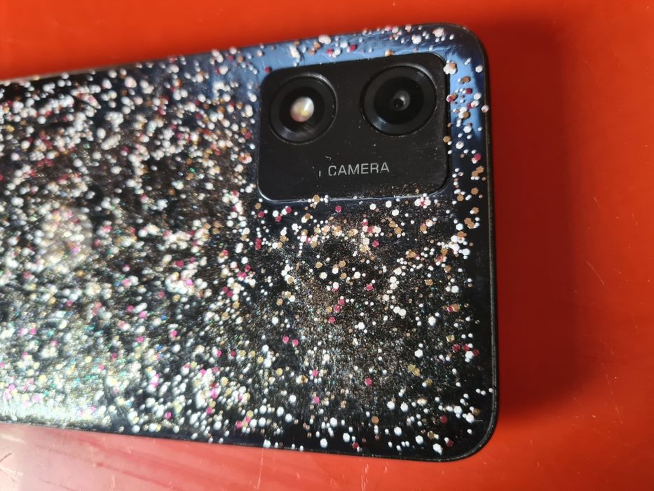 Смартфон МОТО Е13. 2/64. 13Андройд. 6,5 дюймов. Батереи 5000mah.