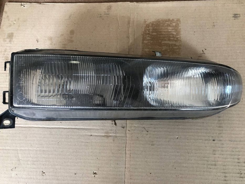 передні фари Mitsubishi Galant